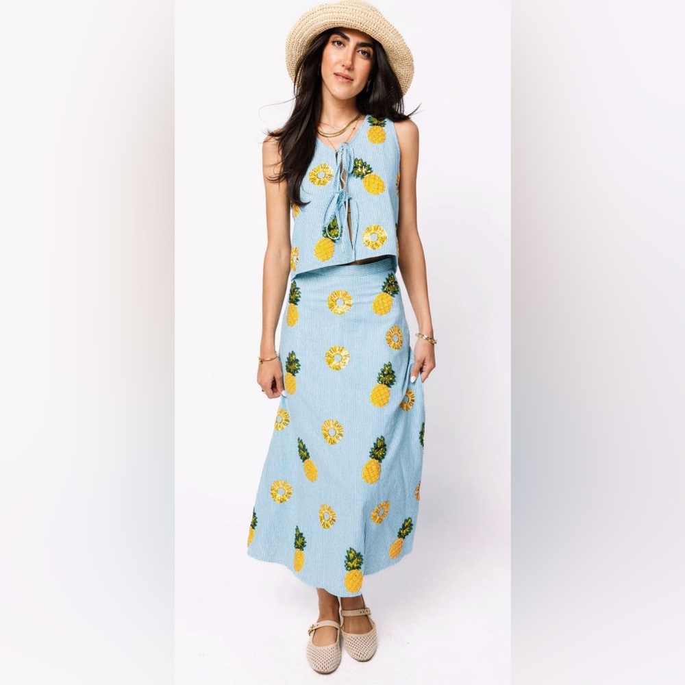 New! SET! QUEEN OF SPARKLES Blue Striped Sequin Pineapple Tank & Midi Skirt Set